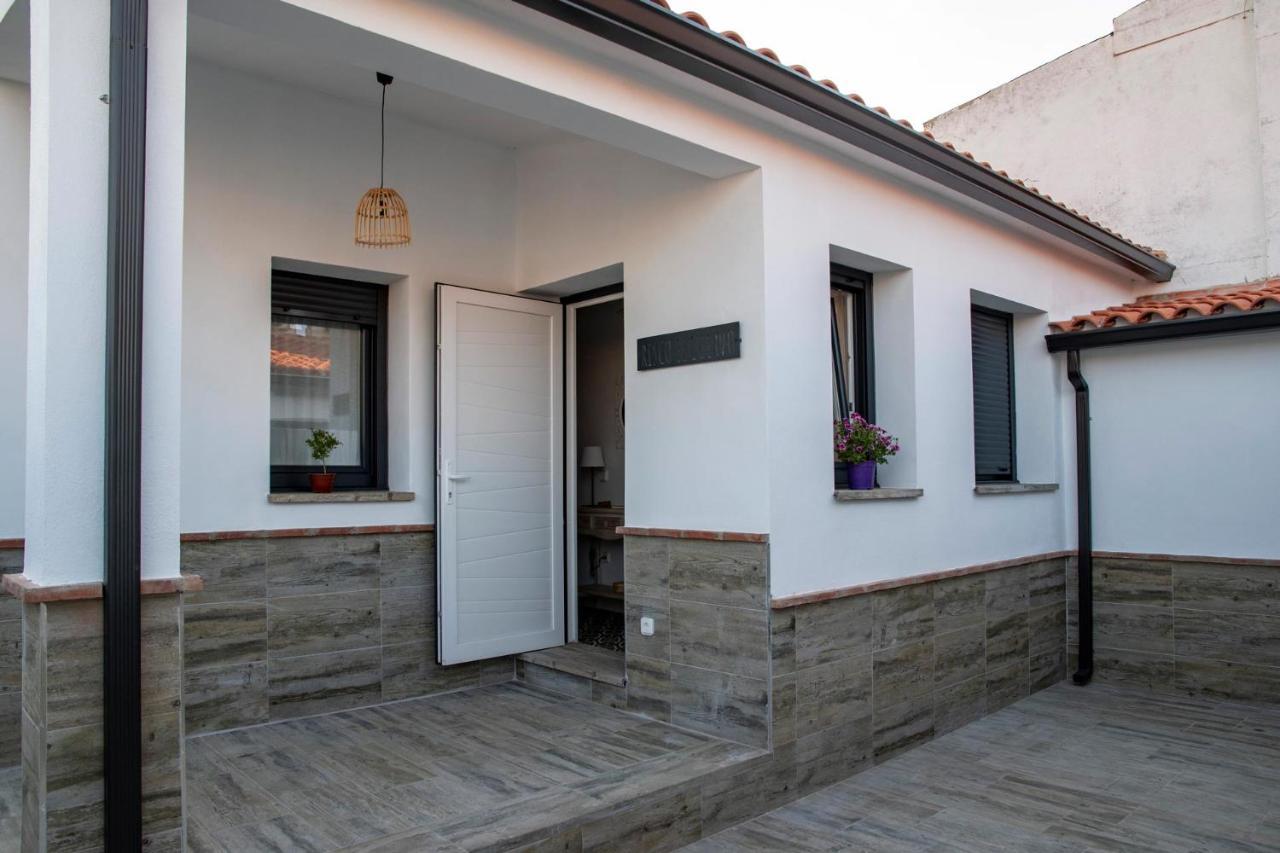Apartamentos Rurales Helechosa, Las Tres Penas Екстериор снимка